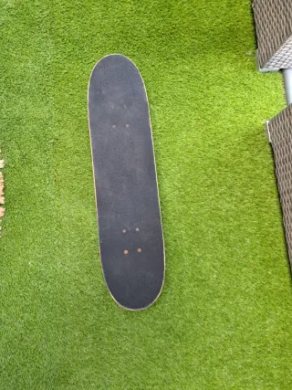 Monopatín / Skate 79x20 con diseño gráfico