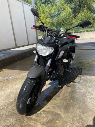 Yamaha MT-07 Negra