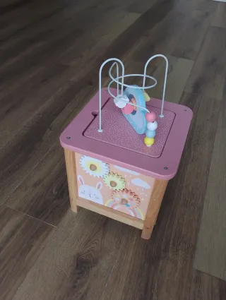 Caja de actividades de madera para bebés