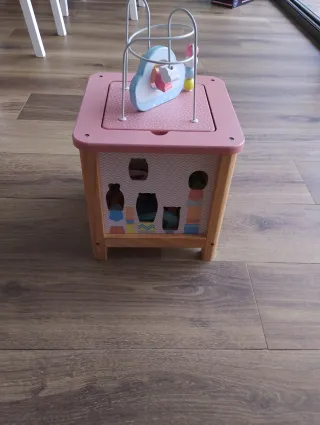 Caja de actividades de madera para bebés