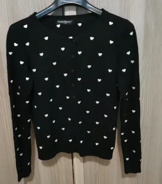 Cardigan Beauty Women nero con cuori bianchi