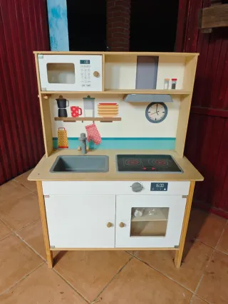Cocinita infantil de madera