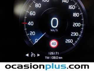 Volvo XC40 T3 115 kW (156 CV)