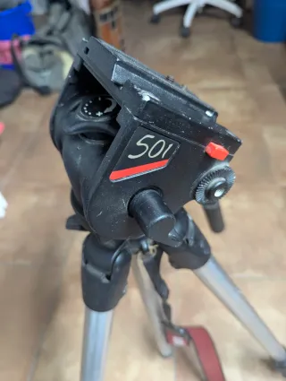 Trípode Manfrotto 501 equiv. MVH502