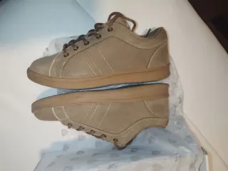 Zapatillas Álvaro Moreno Camel
