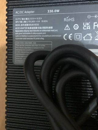 Alimentatore AC/DC 330W 19.5V 16.92A