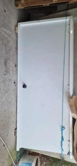 Puerta aluminio trastero