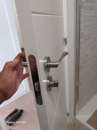 Carpintero a la orden...