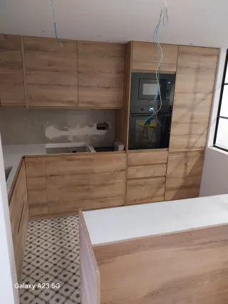 Carpintero a la orden...