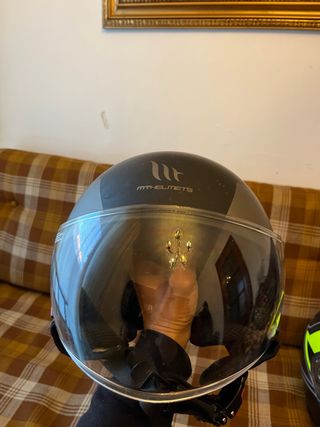 Casco de moto MT Helmets