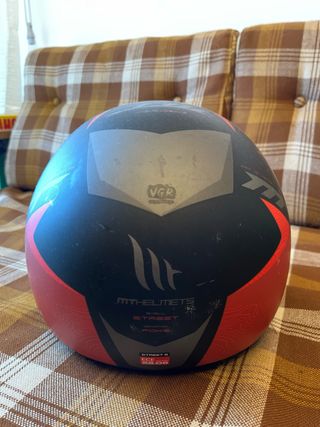 Casco de moto MT Helmets