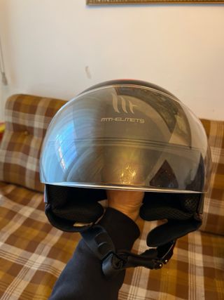 Casco de moto MT Helmets