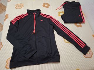 Chándal Adidas Negro y Rojo