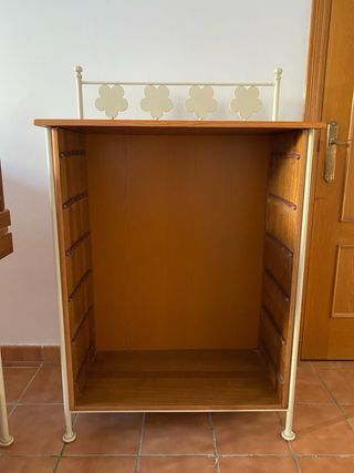 Conjunto Cómoda y Mesita Madera y Metal