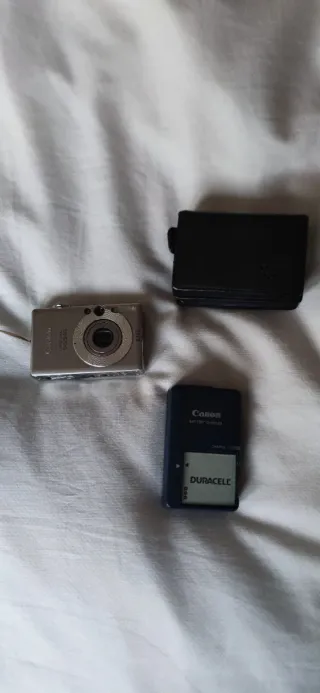 Cámara Digital Canon IXUS 40 Plata