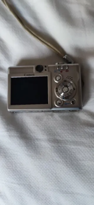 Cámara Digital Canon IXUS 40 Plata