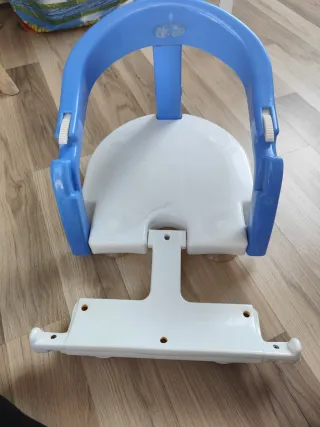 Asiento bañera bebé azul y blanco