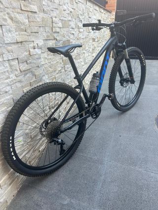 Bicicleta Giant Talon 1 GE 29 2021 (ni 100 kms)