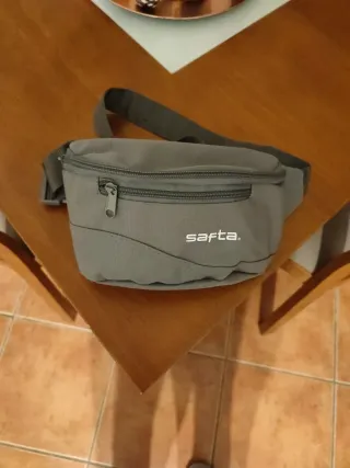Riñonera Safta gris hombre