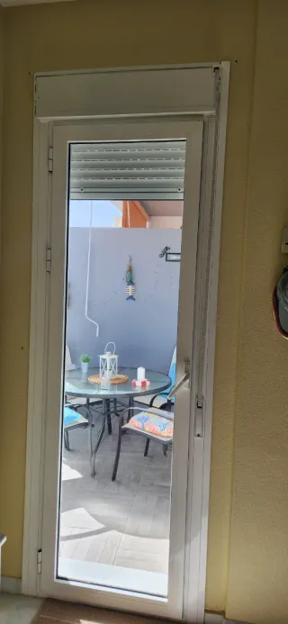 LOTE 2 ventanas y 1 puerta aluminio blanco