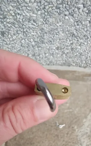 MINI CANDADO COMPACTO DE SEGURIDAD CON 4 LLAVES