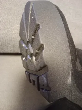 Stivali neri con tacco alto