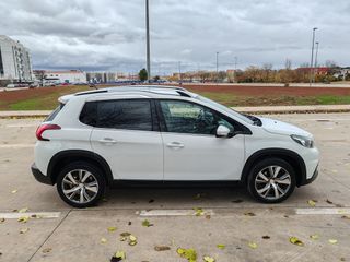 Peugeot 2008 2018 GASOLINA 110CV RECIEN REVISADO