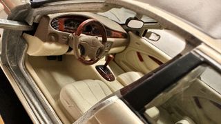 Miniatura Jaguar S-Type 1/18 Maisto