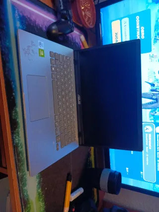 Portátil ASUS F409JB-EK013T Plata