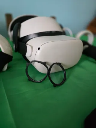 Occhiali VR Meta Quest 2