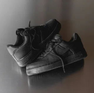 Nike Air Force 1 Talla 37.5 Negras