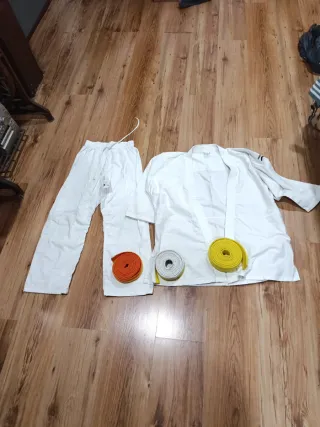 Kimono Judo Bambini 150cm + 4 Cinture