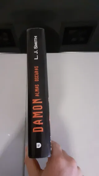 Damon. Almas oscuras: Crónicas Vampíricas 6