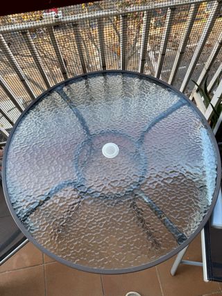 Mesa redonda cristal 80 cm y 2 sillas Chicreat