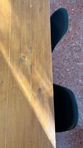 Mesa de comedor y 4 sillas