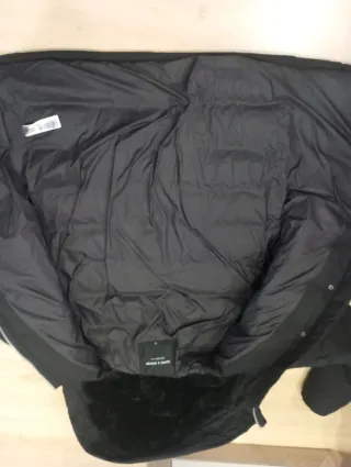 Chaquetón largo Supply & Demand negro