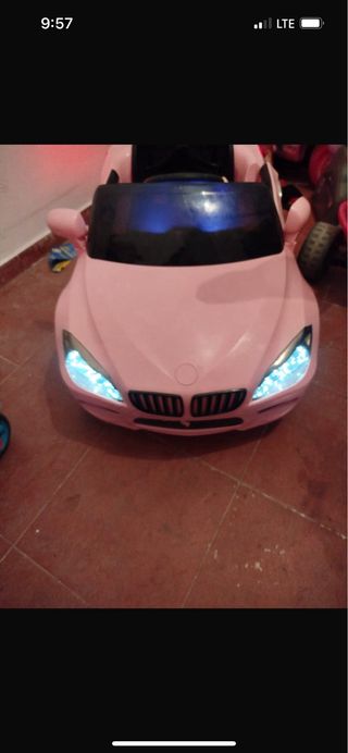 Coche eléctrico infantil rosa