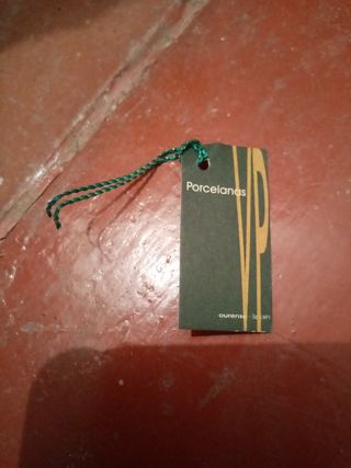 Jarrón de diseño negro y gris