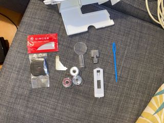 Máquina de coser Singer M1605