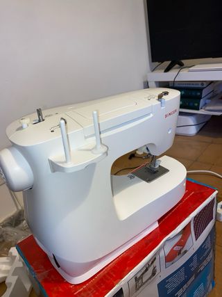 Máquina de coser Singer M1605
