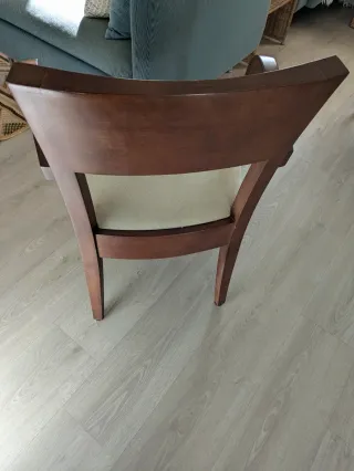 Butaca madera maciza tapizada beige