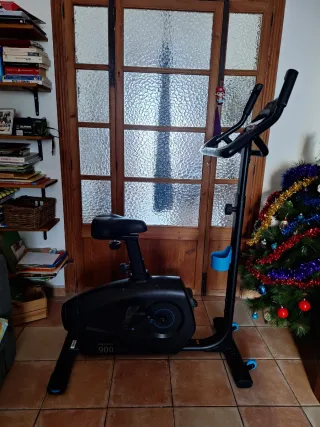 Bicicleta Estática DOMYOS 900 Negra