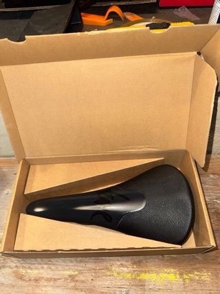 Sillín Tune Komm-Vor