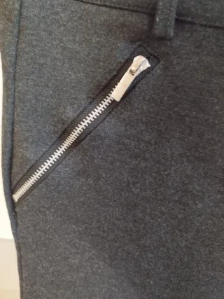 Pantalón gris Trafaluc