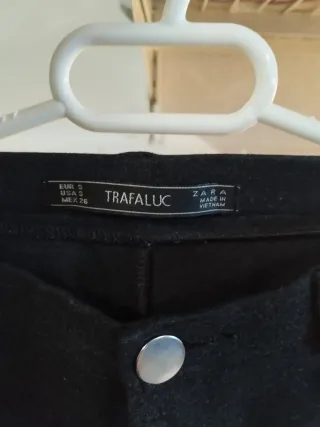 Pantalón gris Trafaluc