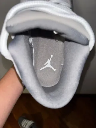 Jordan 11 Gris Talla 41