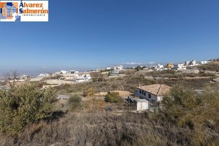Terreno en venta en Zubia (La)