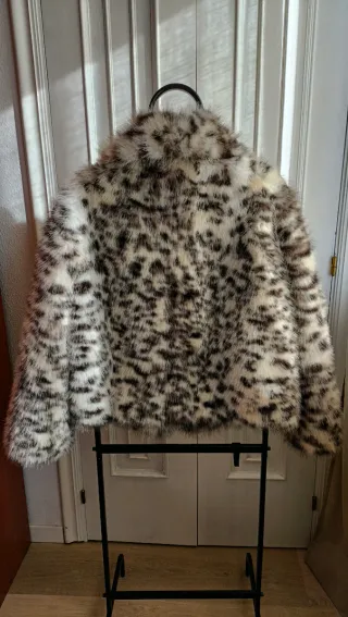 Chaquetón pelo Zara viral agotadísimo