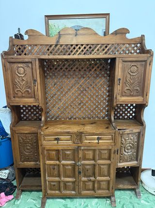 Mobile in legno massello vintage