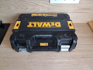 Maletín Tstak Dewalt